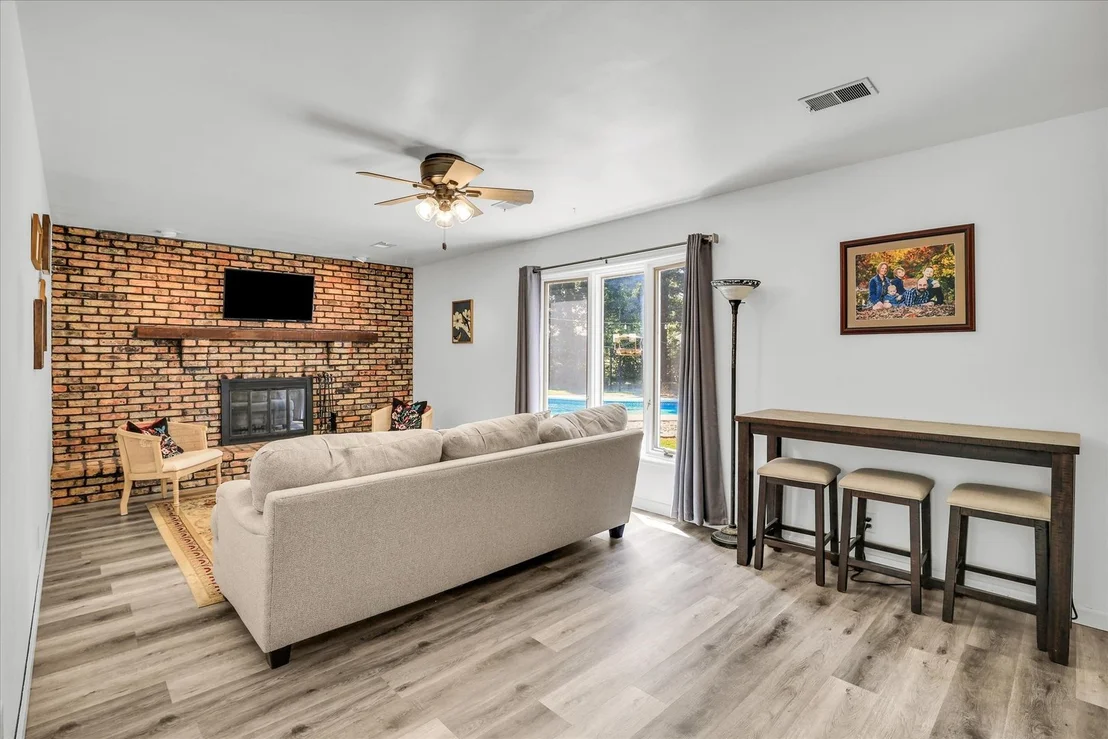 Photo of 715 Cortez Drive