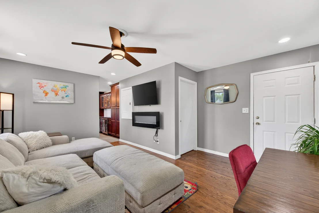 Photo of 6395 PINE BLUFF Road