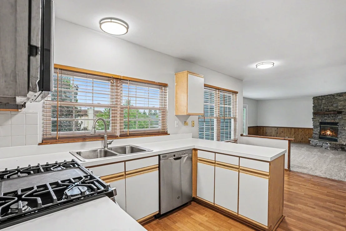 Photo of 973 ANNANDALE Drive