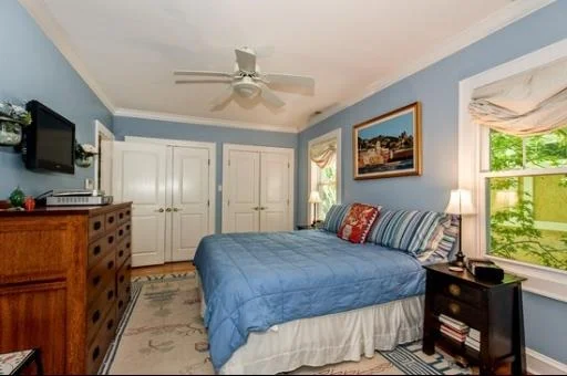 Photo of 2204 Forestview Road