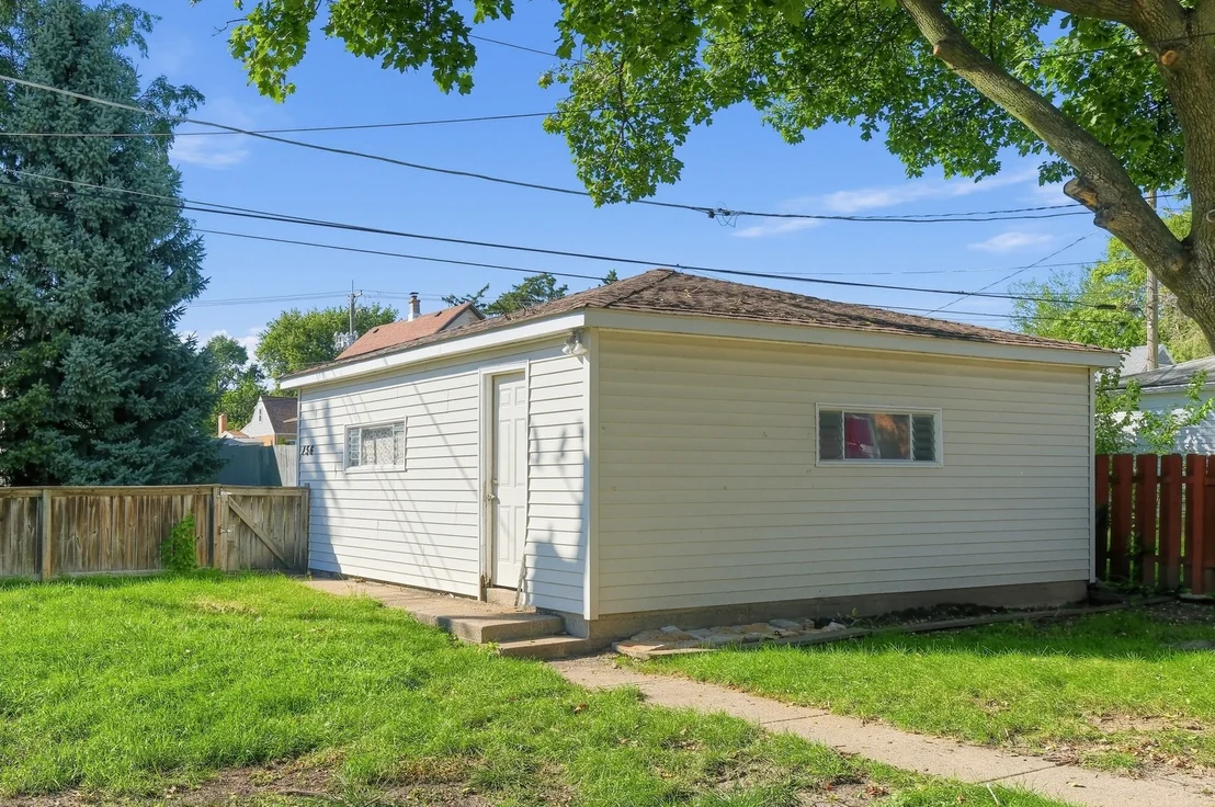 Photo of 156 Oak Avenue