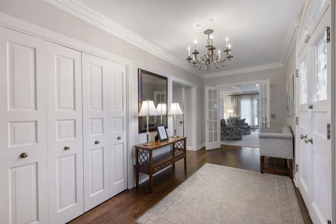Photo of 1115 Golfview Lane