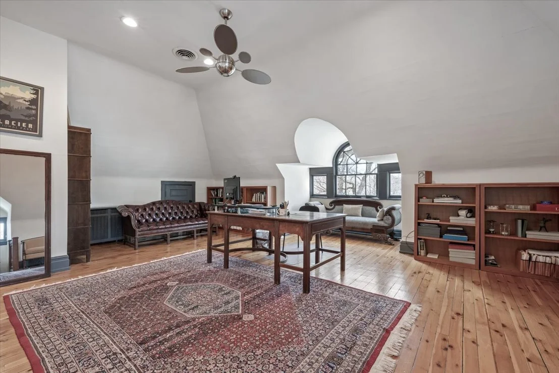 Photo of 915 Keystone Avenue