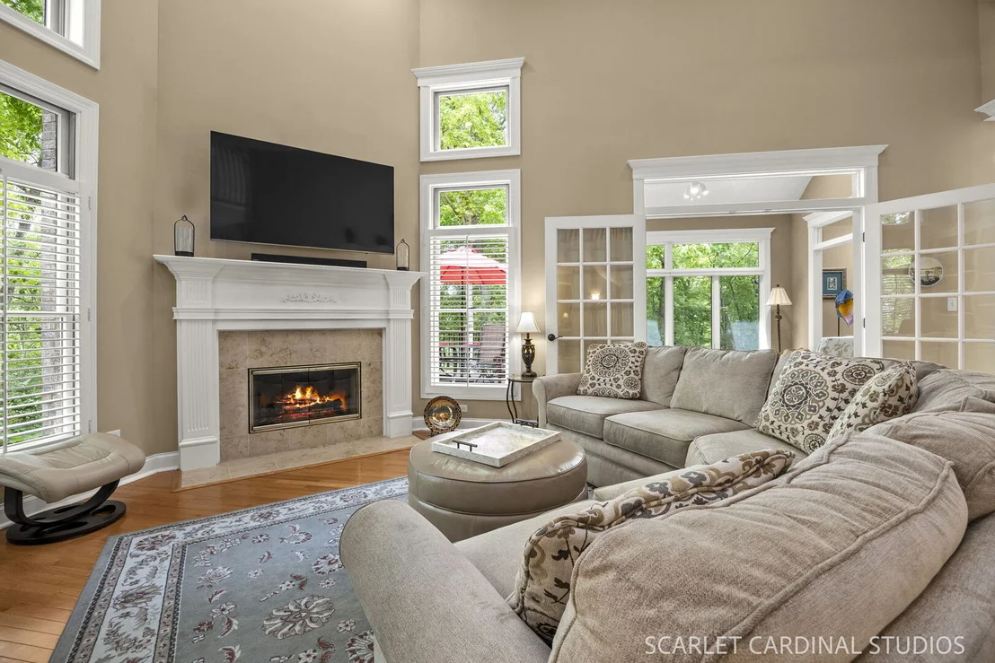 Photo of 1028 Crestwood Circle