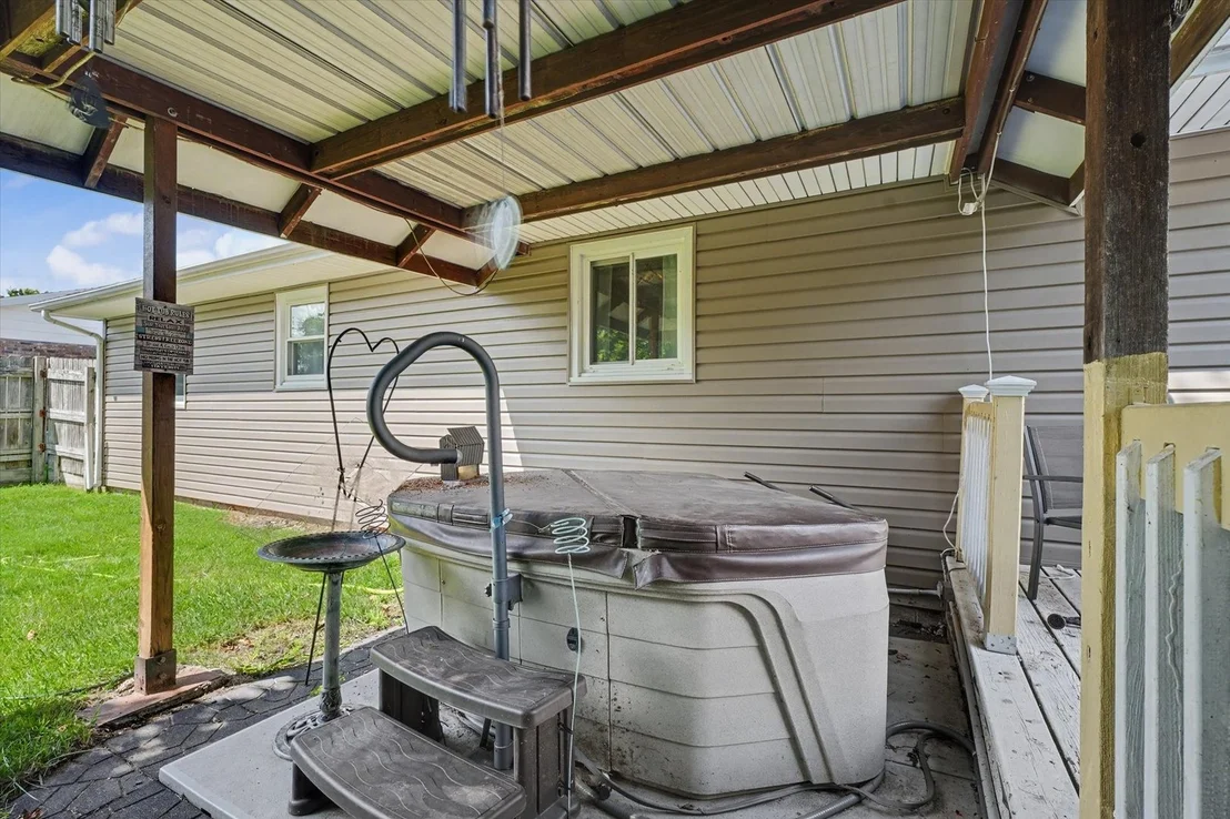 Photo of 1044 Pinecrest Drive