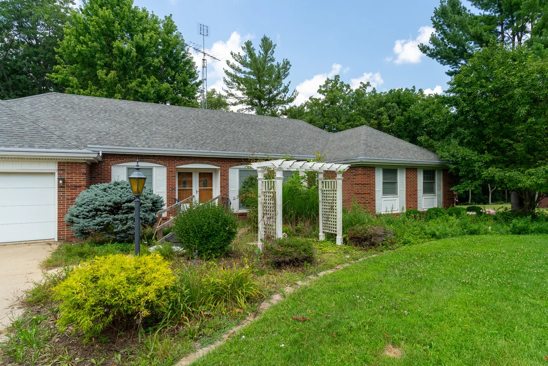 Photo of 259 N 2559th Road