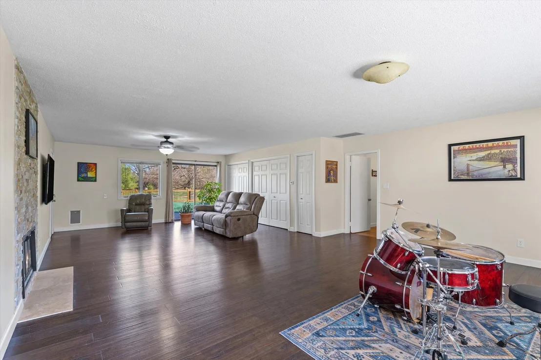 Photo of 1902 Golf Drive
