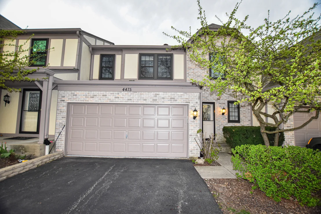 Photo of 4475 Olmstead Drive