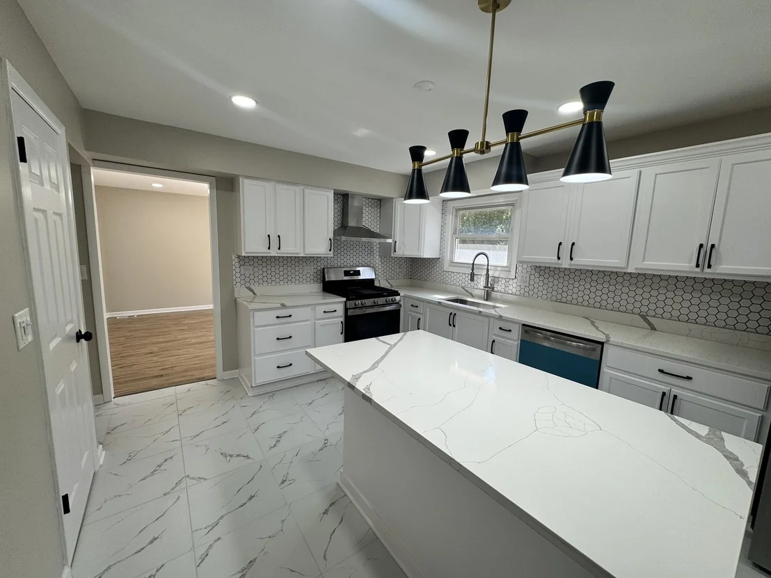 Photo of 940 Tanglewood Drive