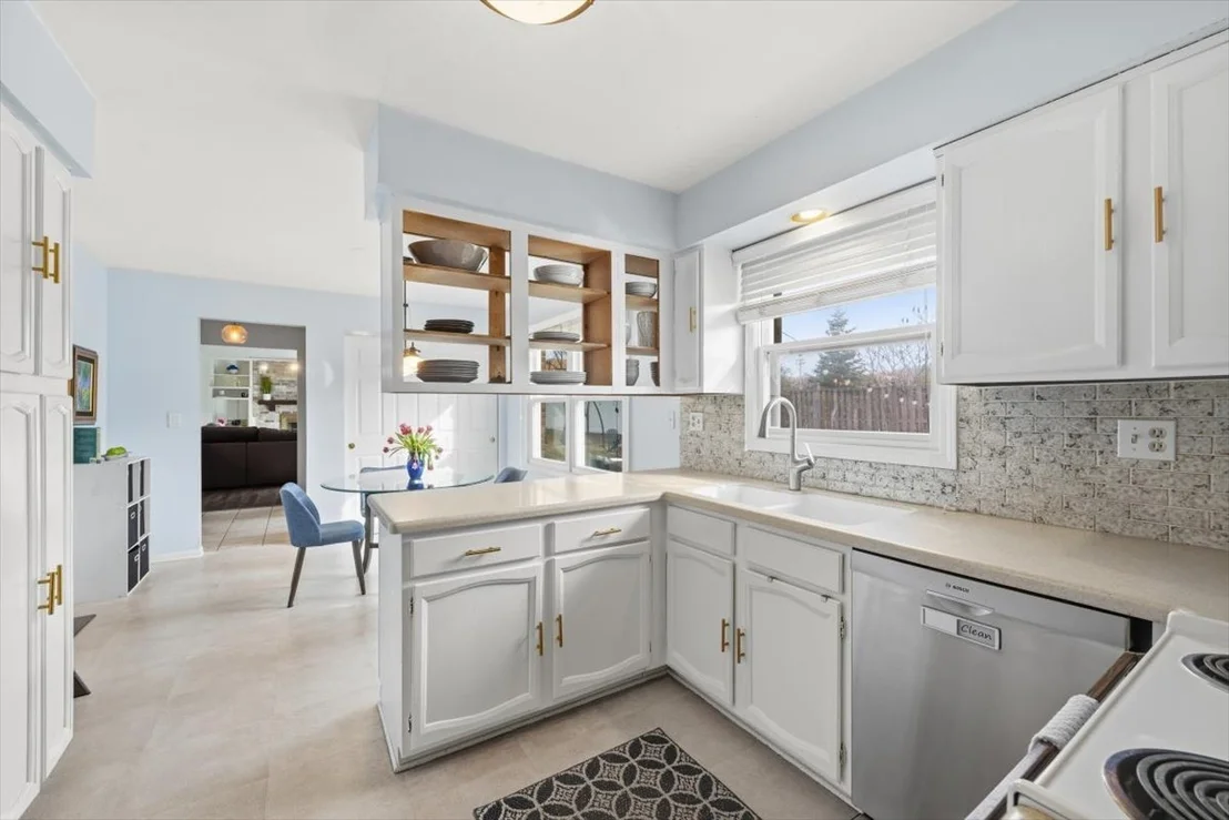 Photo of 805 Sutton Drive