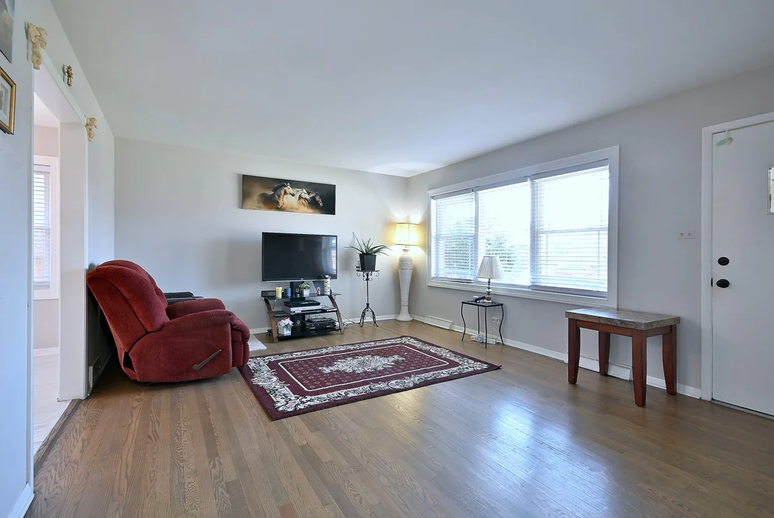 Photo of 341 Iroquois Road
