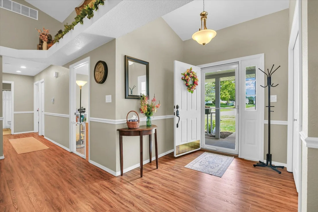 Photo of 301 N Spruce Drive