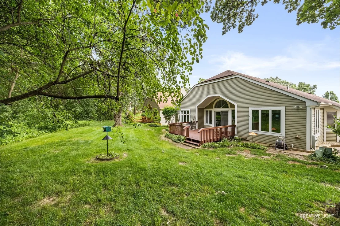 Photo of 17 White Oak Lane