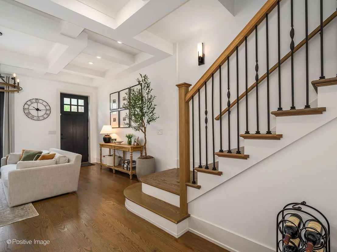 Photo of 1911 W Wolfram Street