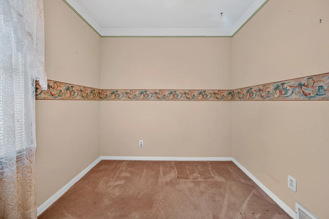 Photo of 405 Warren Avenue