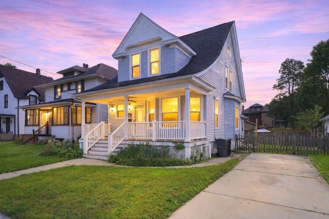 Photo of 483 Barrett Street