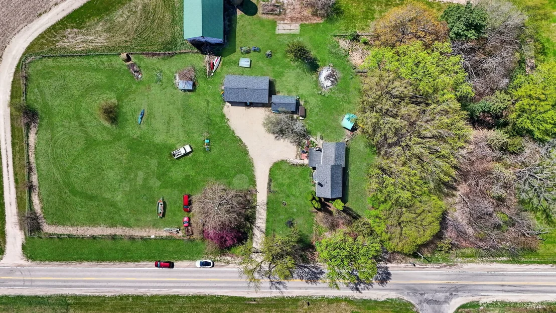 Photo of 13730 Center Road