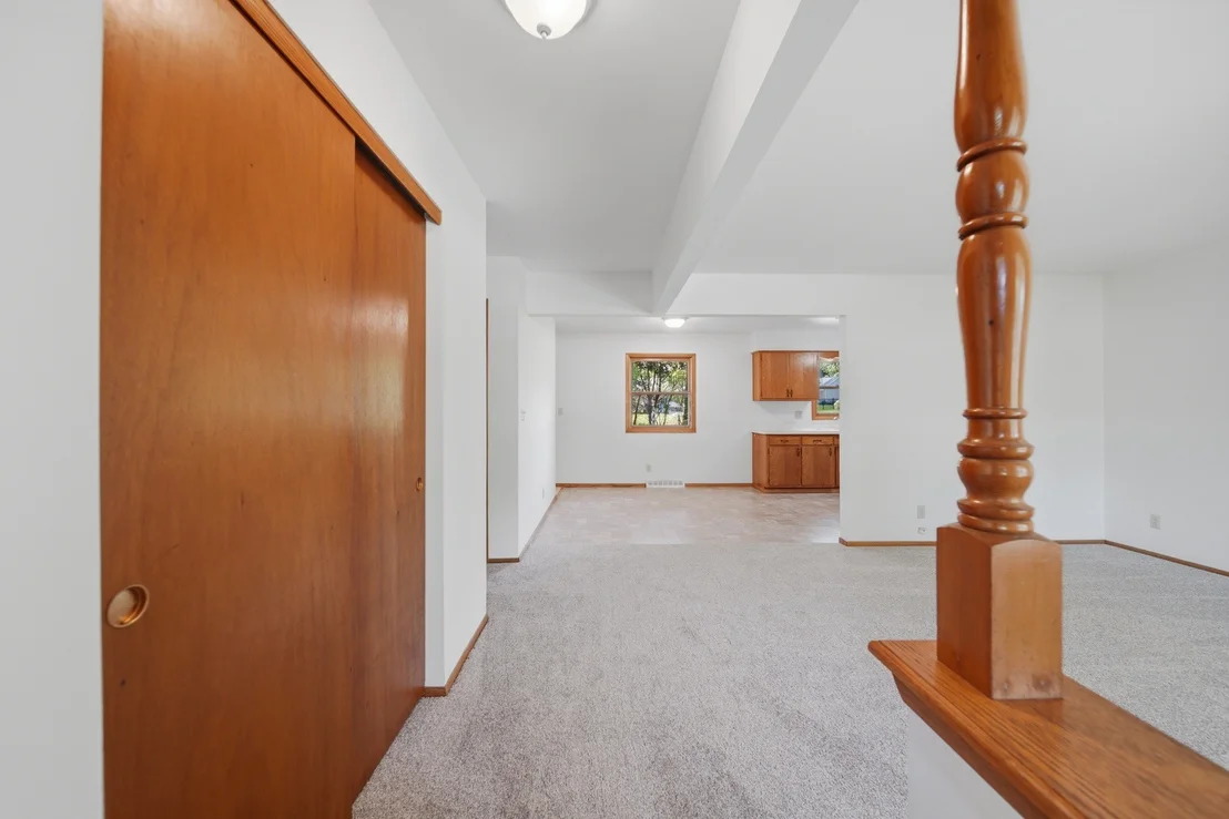 Photo of 281 W Cartwright
