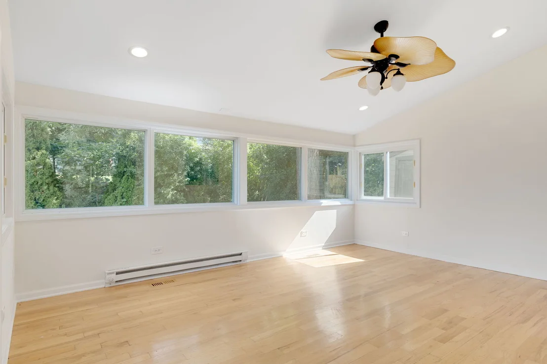 Photo of 421 COLLEN Drive