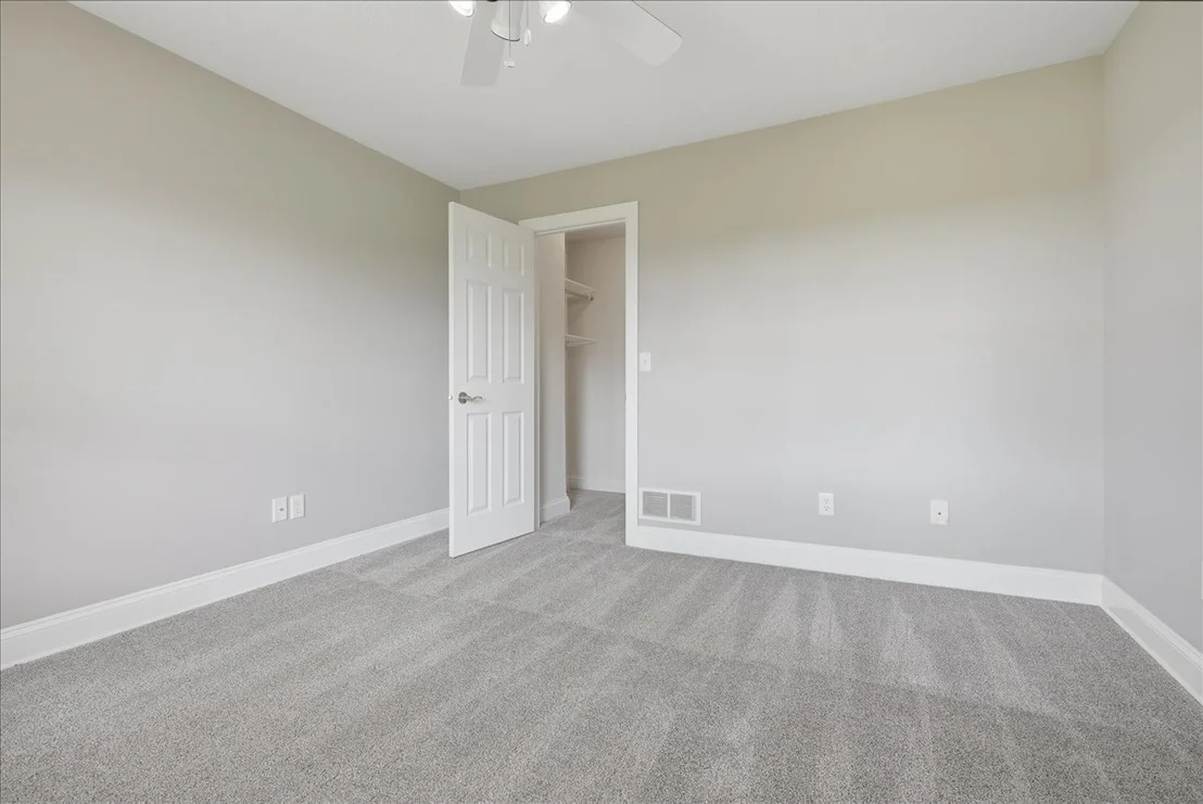 Photo of 2202 Bloomingdale Road