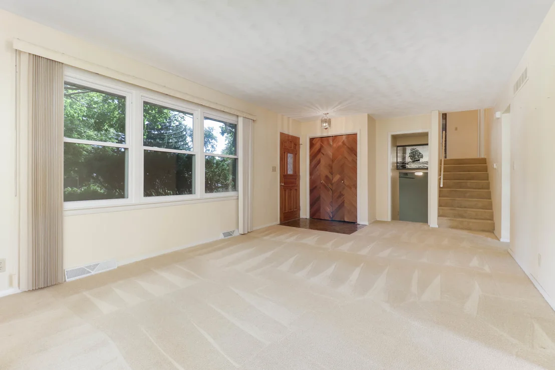 Photo of 1113 Andover Street