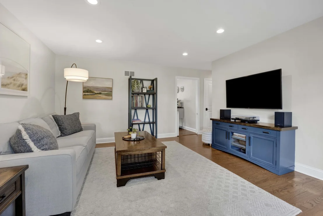 Photo of 528 Kipling Court