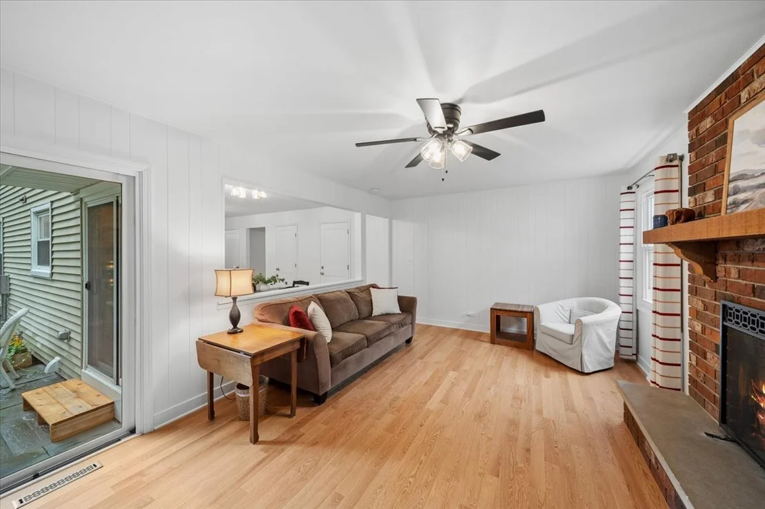 Photo of 1520 Lark Lane