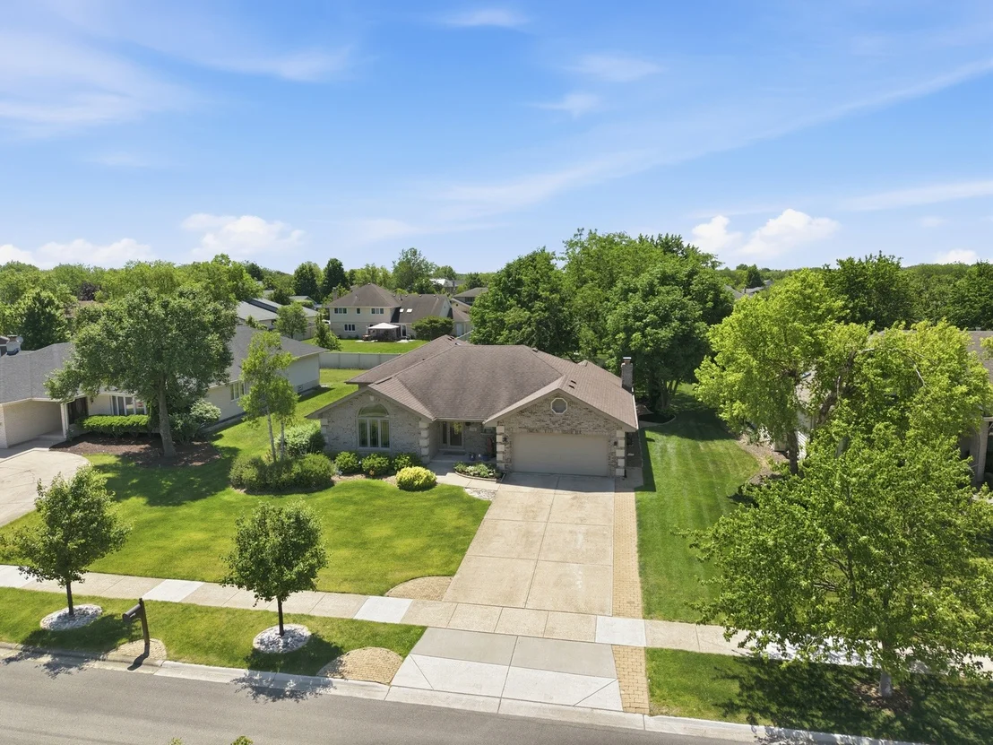 Photo of 9911 195th Street