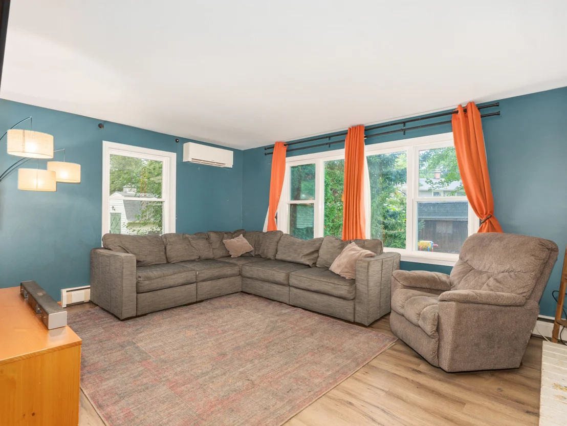 Photo of 136 Park Avenue