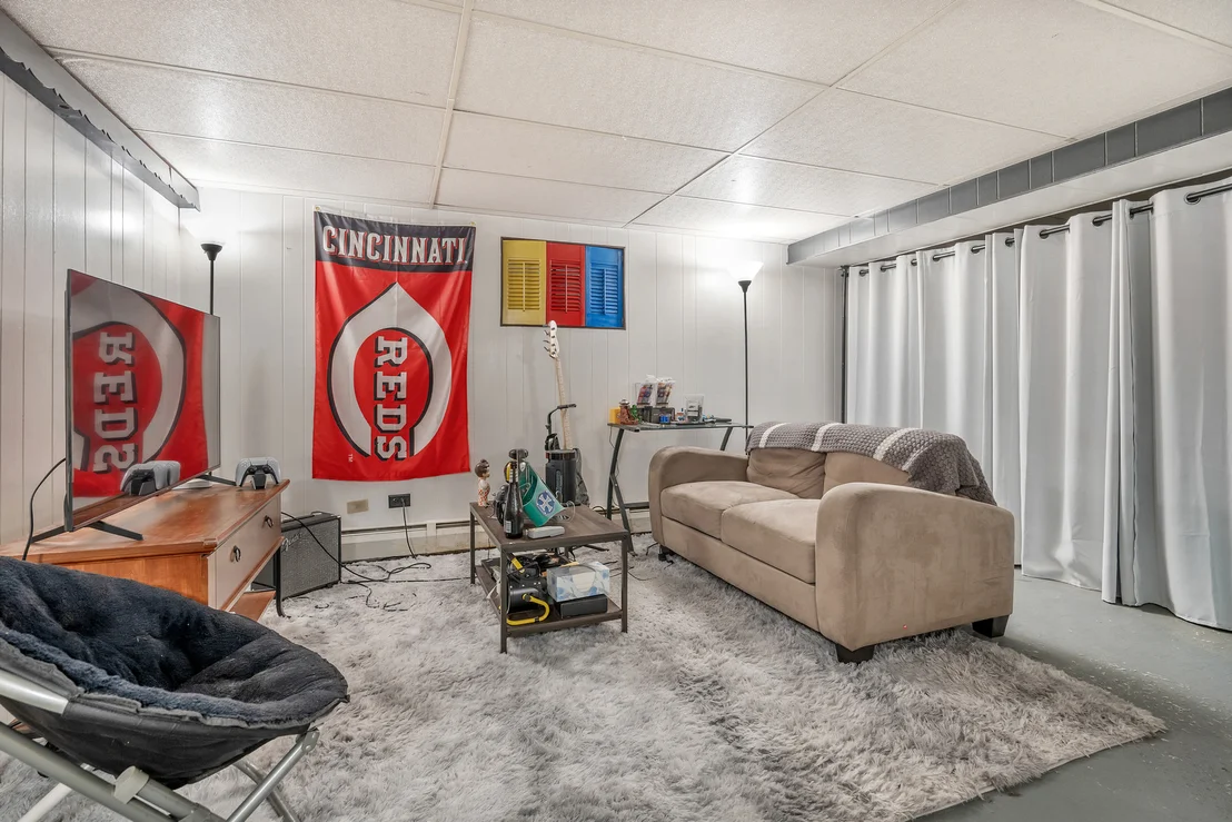 Photo of 952 W Grant Drive
