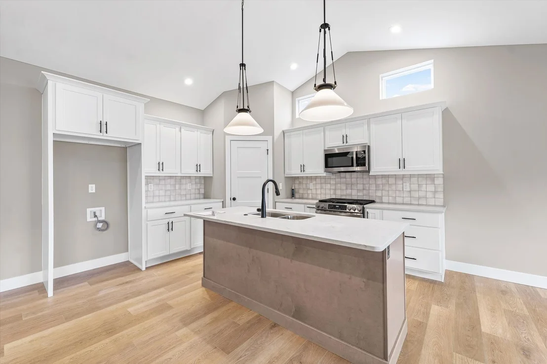 Photo of 3902 Bay Circle