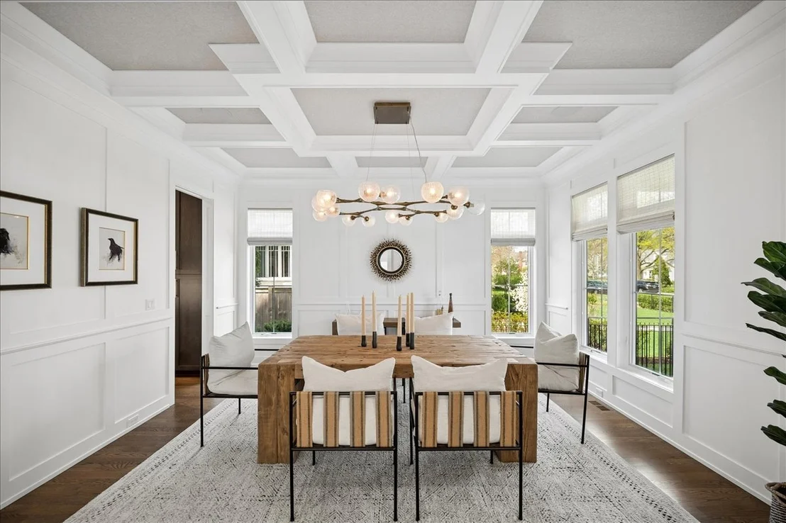 Photo of 1121 Forest Avenue