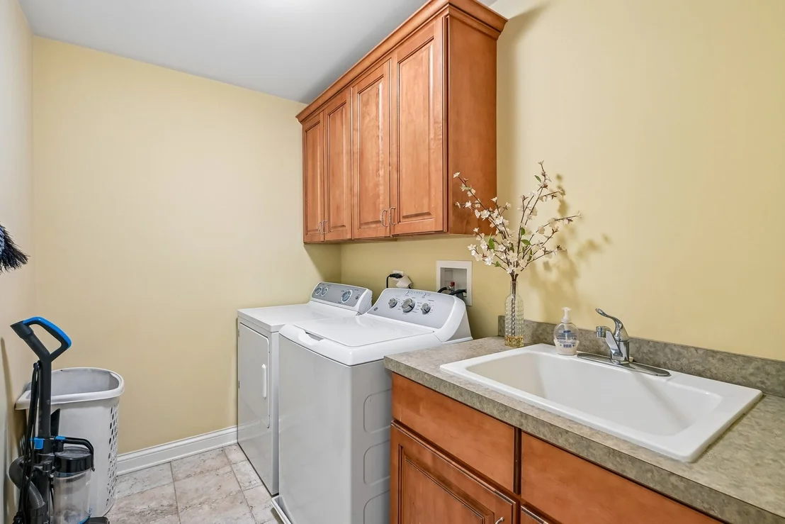 Photo of 343 Arbor Glen Boulevard