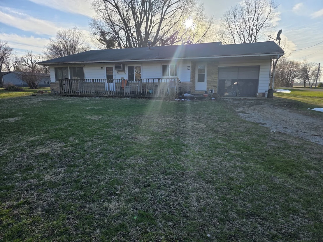 Photo of 213 N 2nd Street
