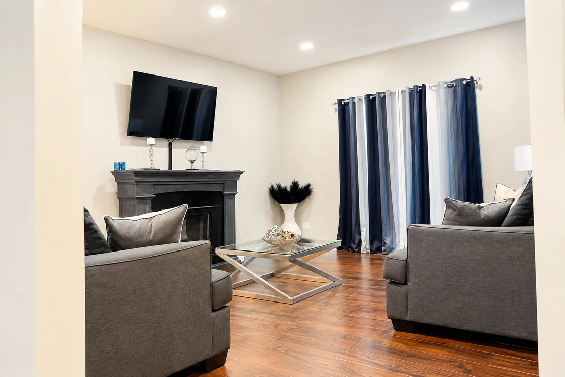 Photo of Unit B at 122 Enclave Circle