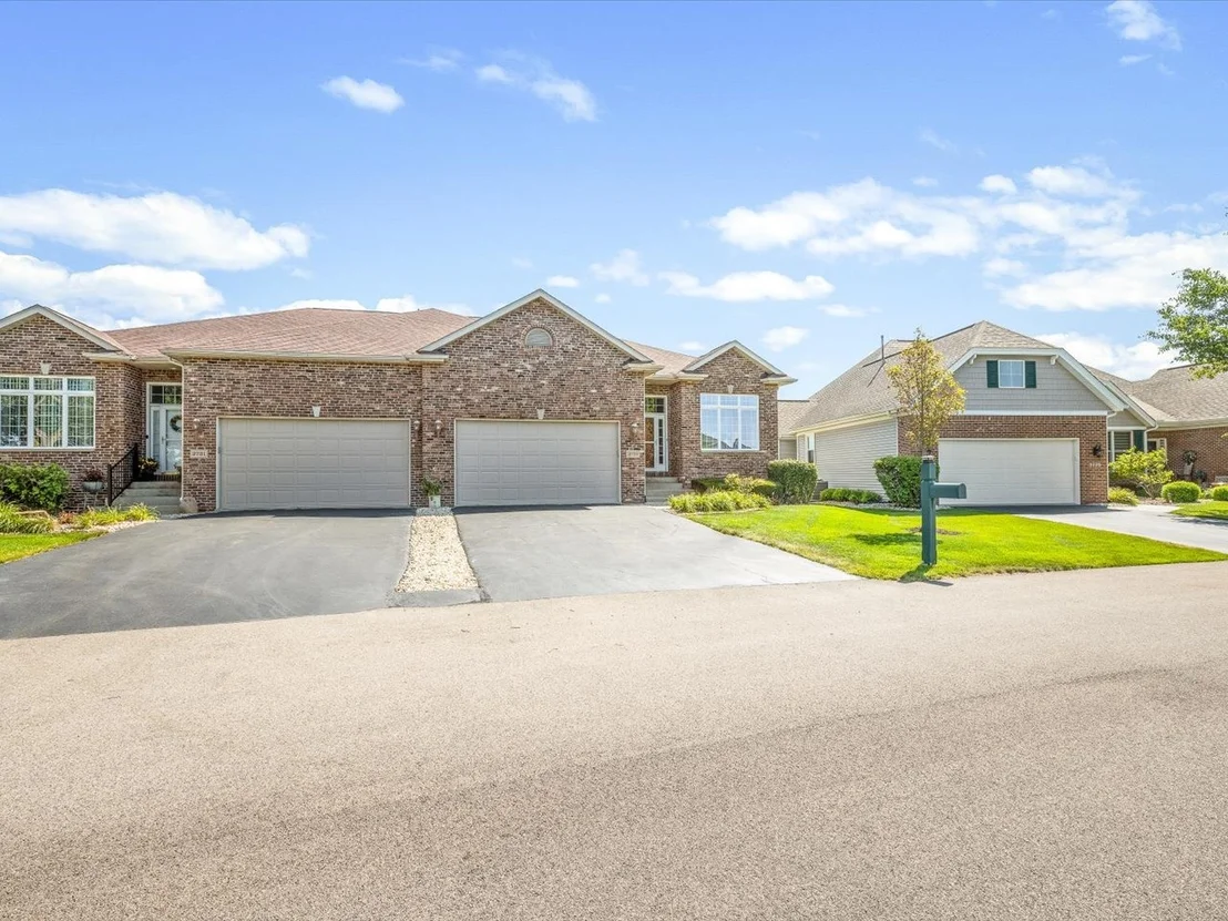 Photo of Unit 0 at 3729 Lakeview Drive