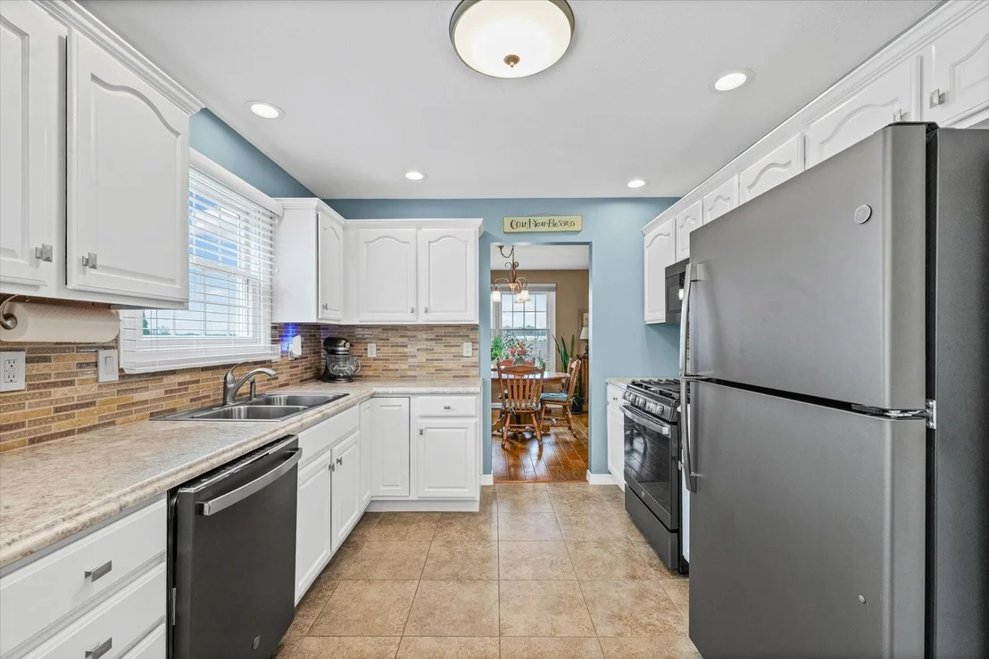 Photo of Unit 2523 at 2523 Windward Boulevard