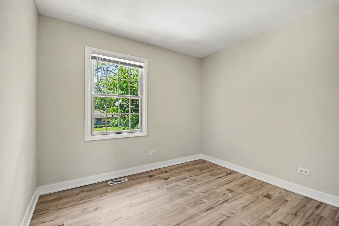 Photo of 1312 W Oakmont Road