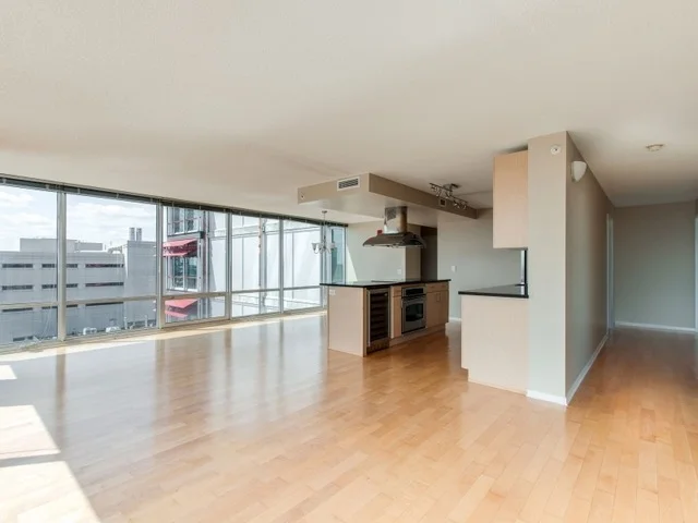 Photo of Unit 1221 at 800 Elgin Road