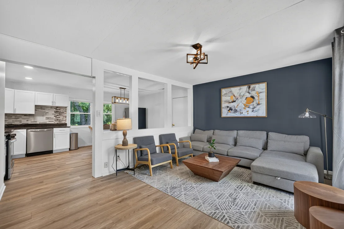 Photo of 103 Willow Road
