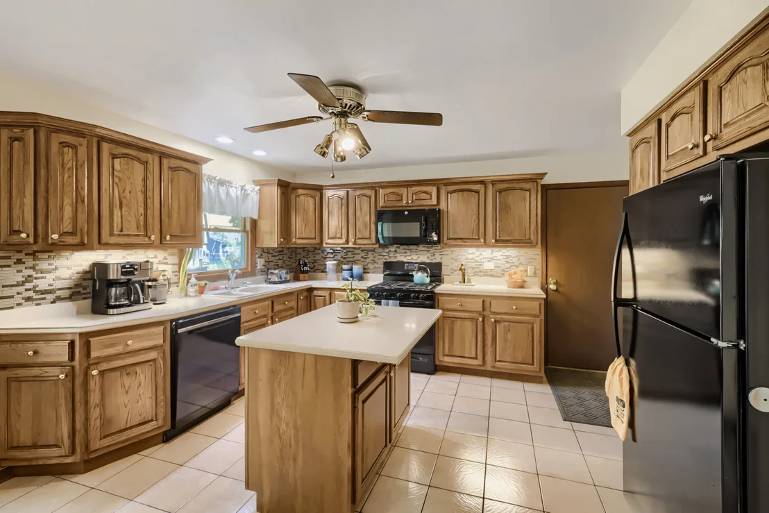 Photo of 390 Cornell Lane