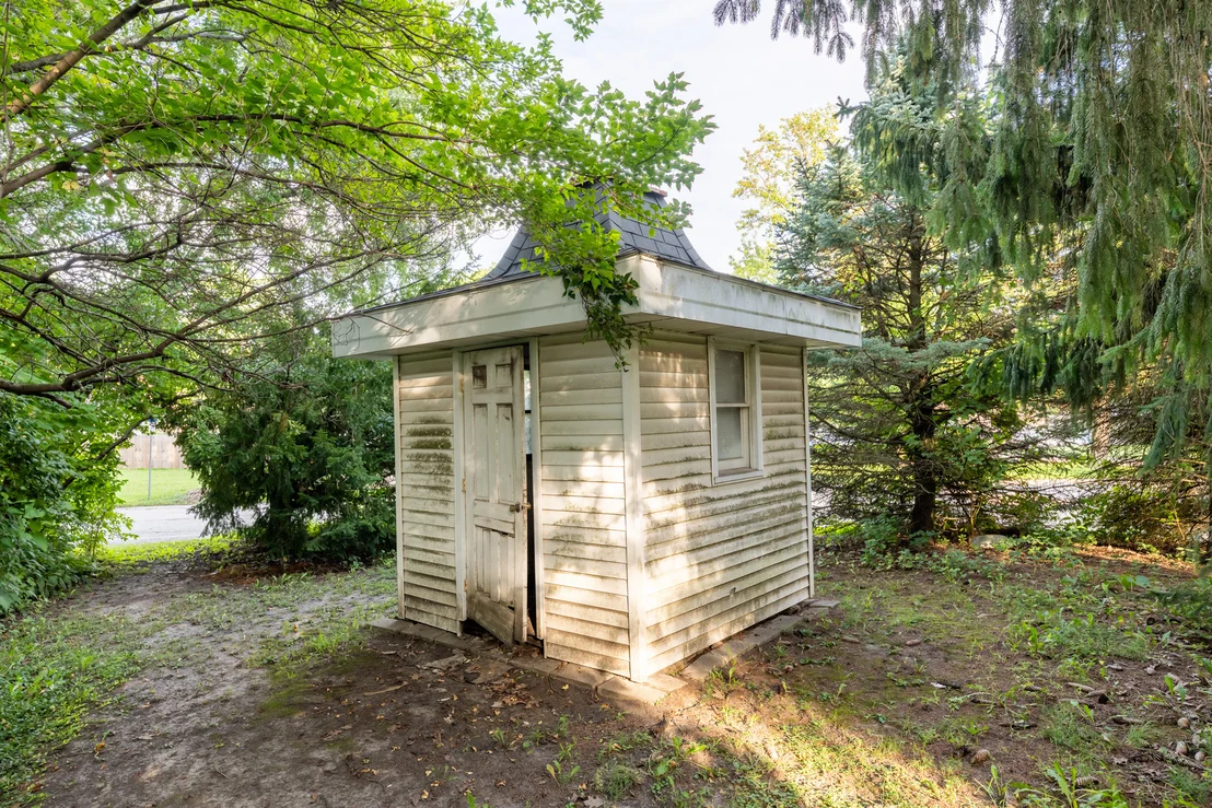 Photo of 801 Oakcrest Drive