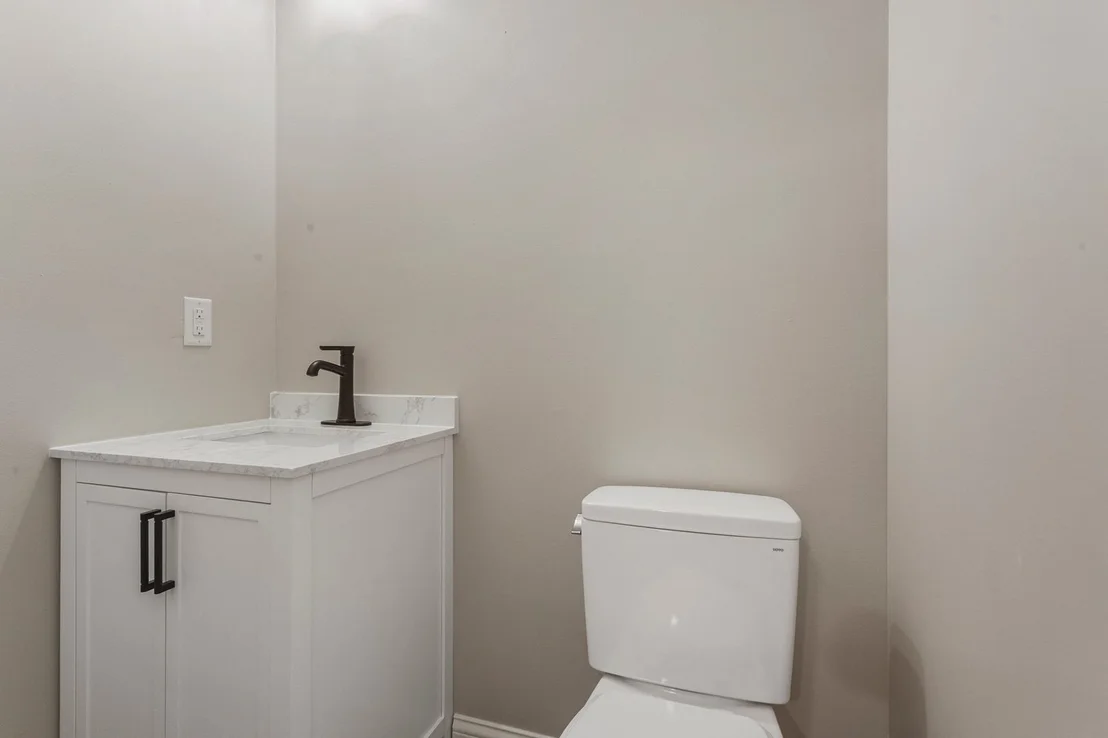 Photo of 202 W Evergreen Drive