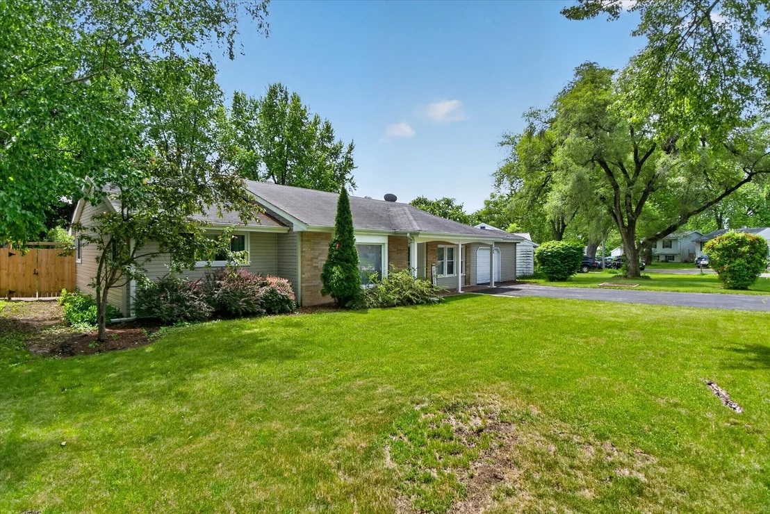 Photo of 249 Hickory Lane