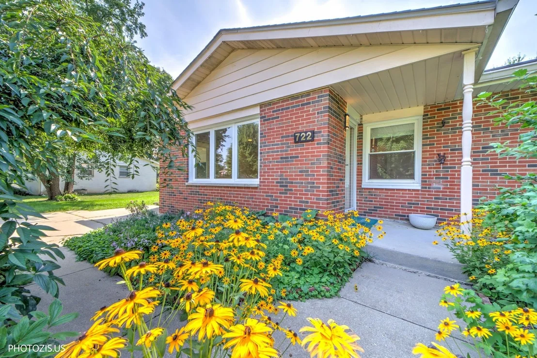 Photo of 722 N Stephen Drive