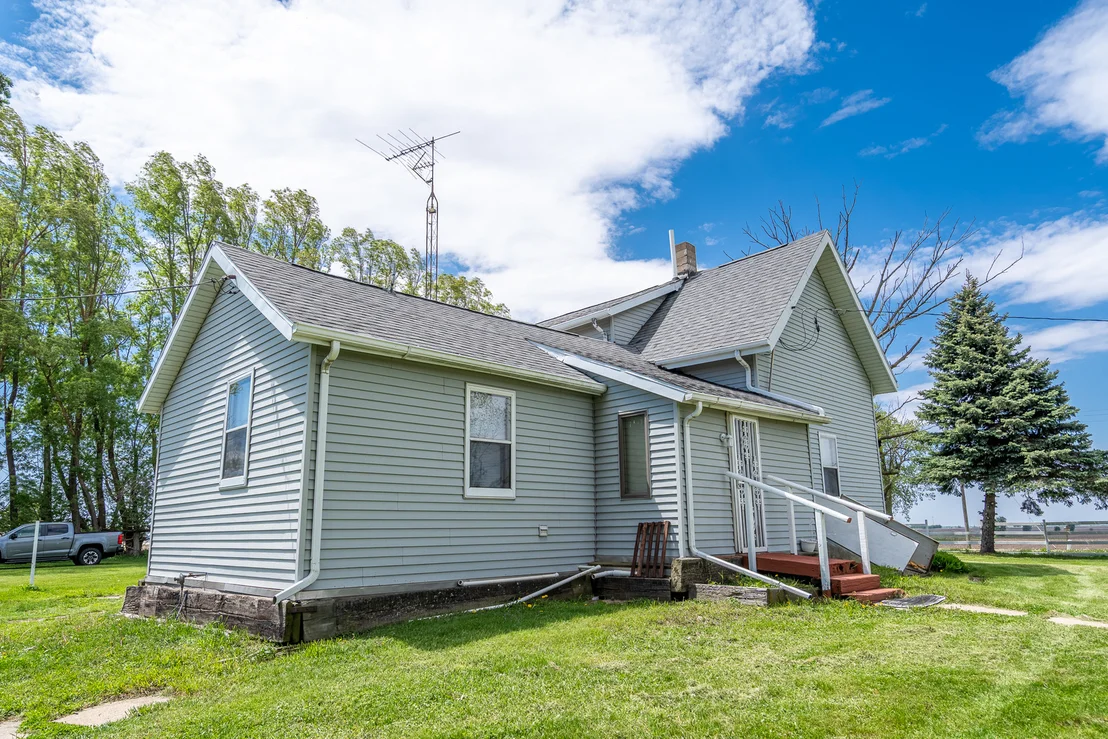 Photo of 1274 Whitney Road
