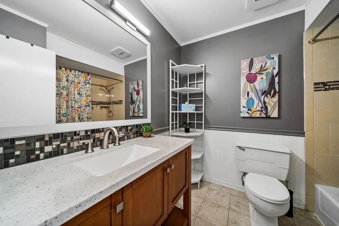 Photo of 2481 Chatham Road
