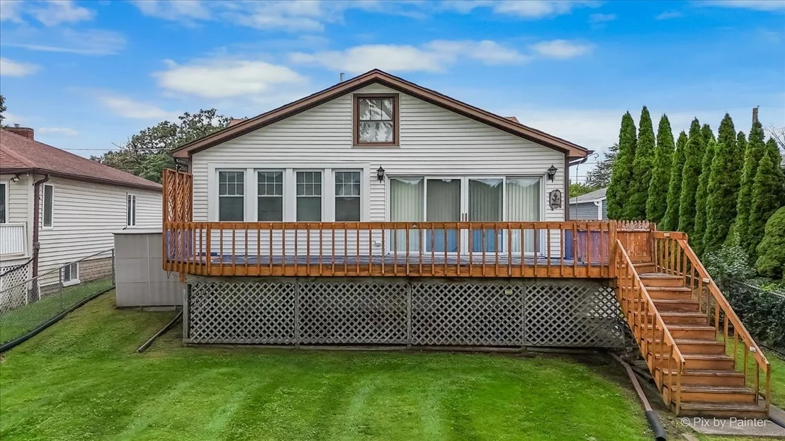 Photo of 2409 Grove Lane