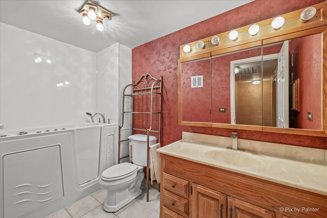 Photo of 602 E Hackberry Drive