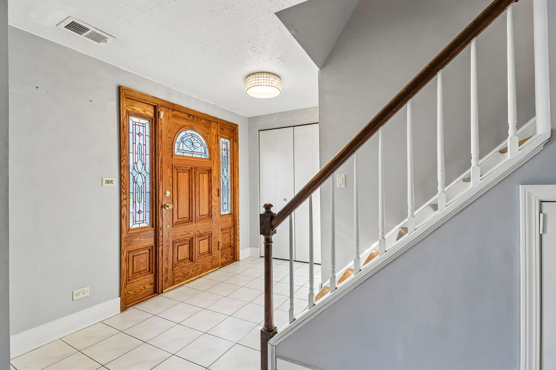 Photo of 702 Buffalo Circle